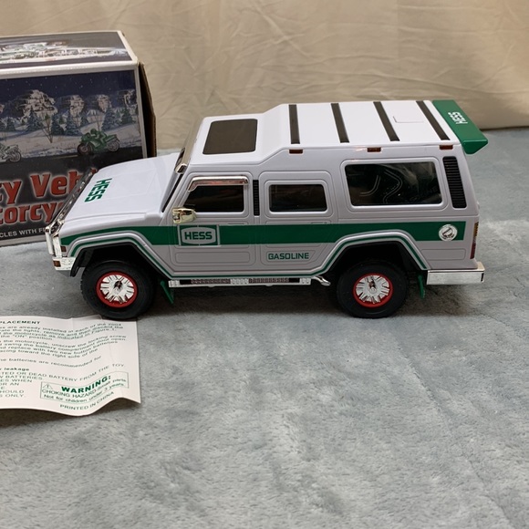 2004 HESS Sport Utility Vehicle and Motorcycles - Picture 3 of 10